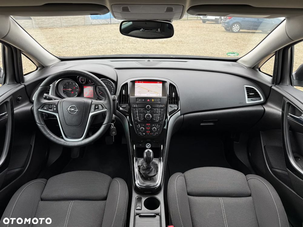 Opel Astra 1.4 T Cosmo - 2