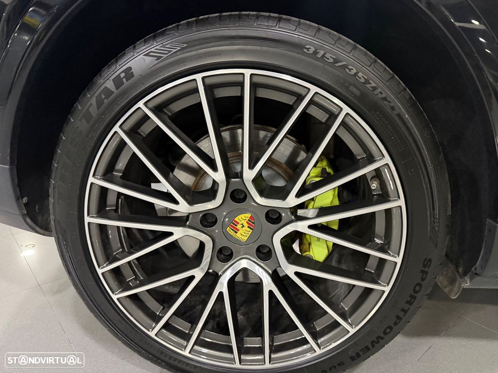 Porsche Cayenne - 28