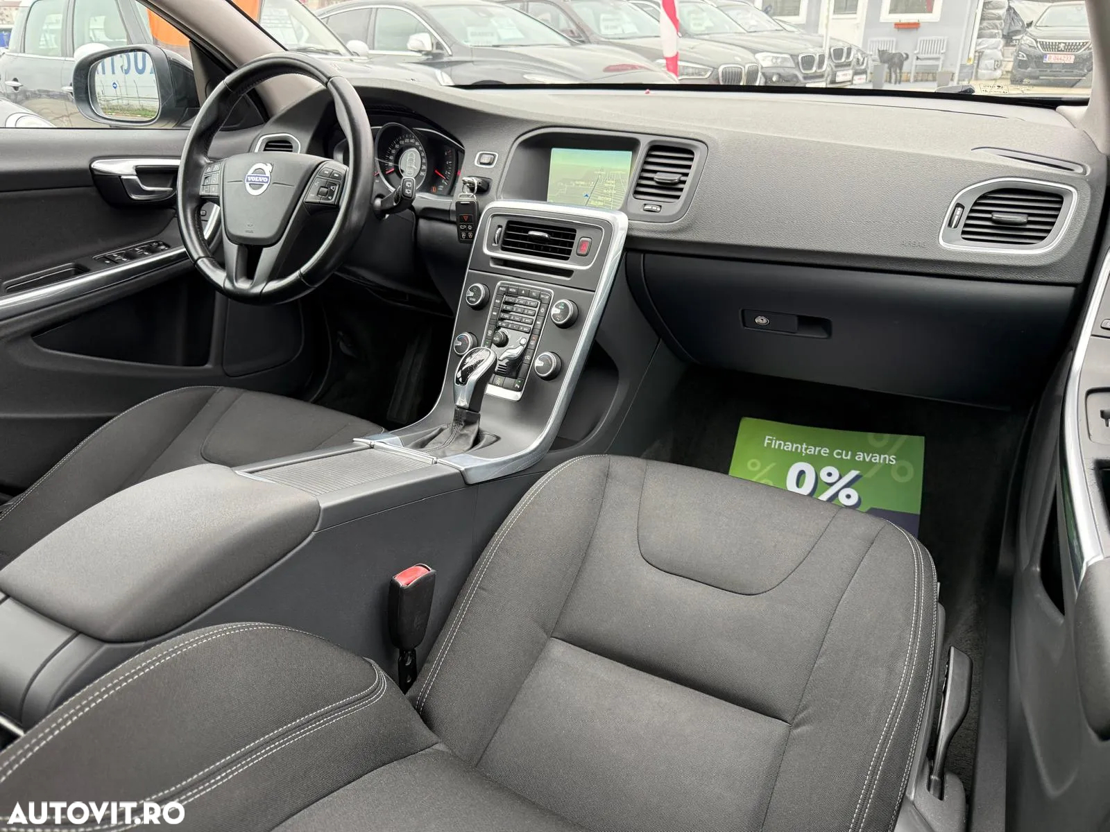 Volvo V60 D3 Geartronic Kinetic - 30