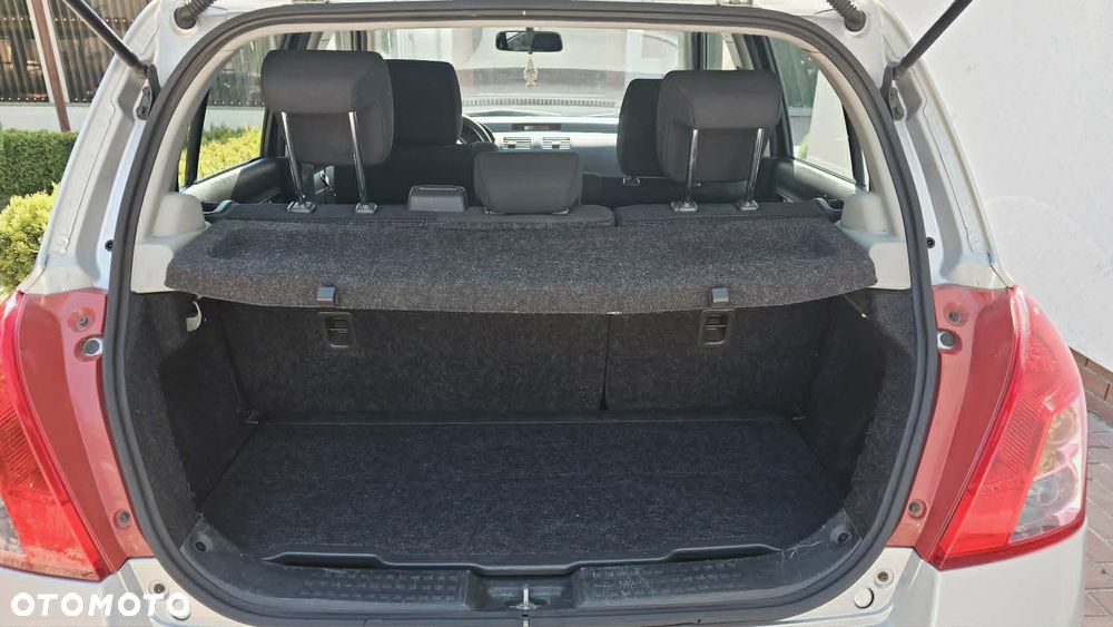 Suzuki Swift - 7