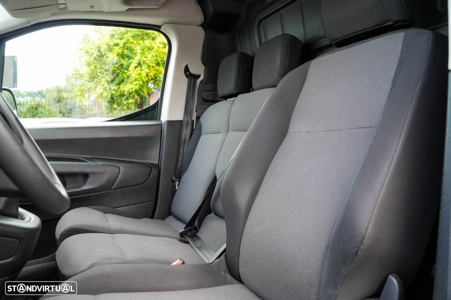 Opel Combo 1.5 CDTI L1H1 3L Essentia - 16