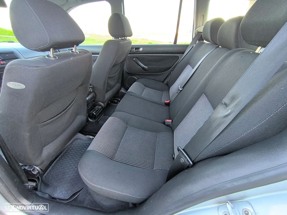 VW Golf Variant 1.9 TDi Highline - 13