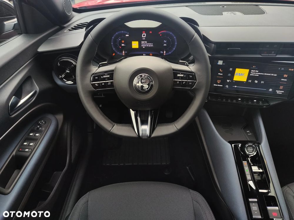 Alfa Romeo Junior 1.2 mHEV Ibrida Speciale eDCT - 19