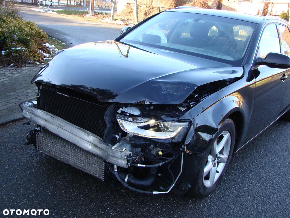 Audi A4 Avant 2.0 TDI Quattro - 16