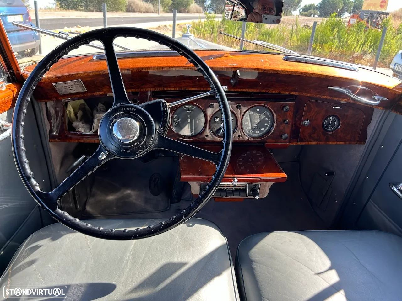 Bentley Mark VI - 11