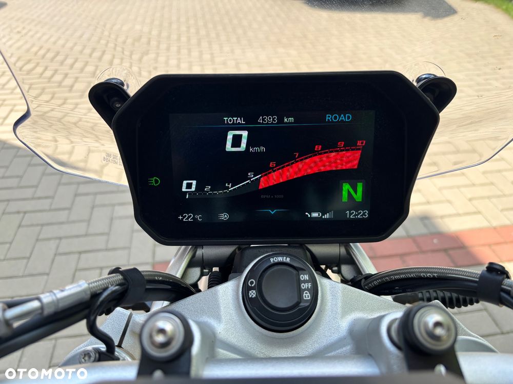 BMW R - 4