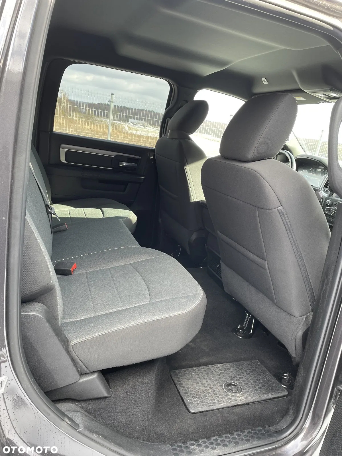 RAM 1500 - 9