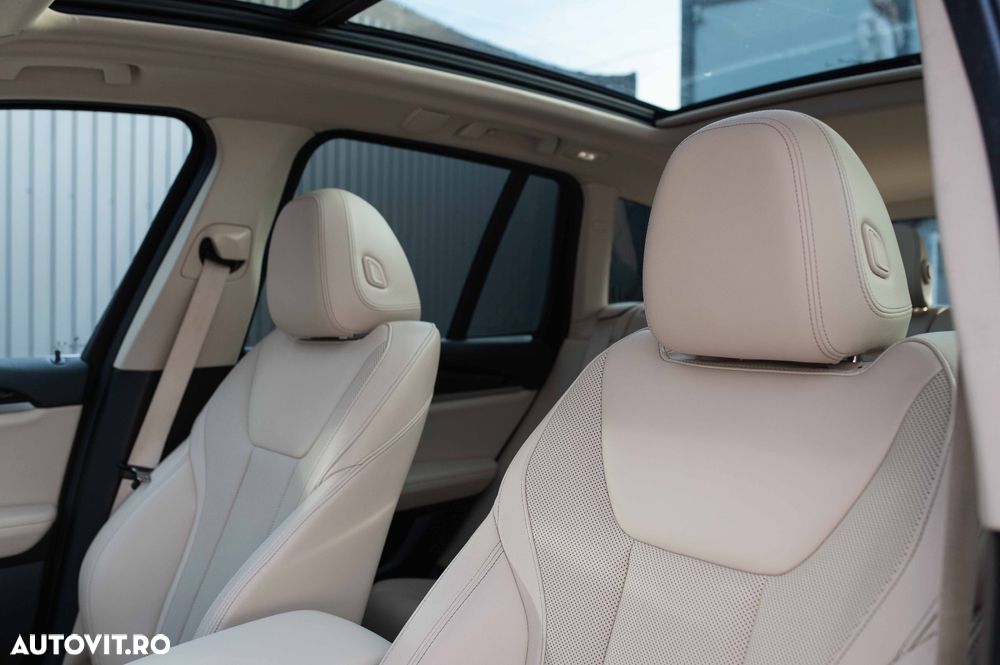 BMW X3 xDrive30e AT PHEV - 17