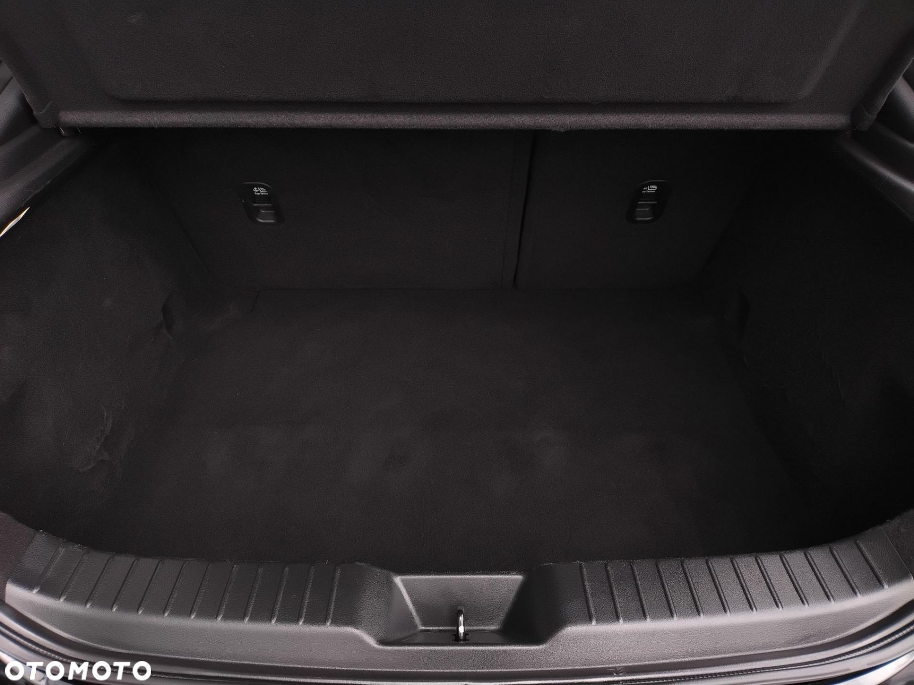 Mazda 3 - 25
