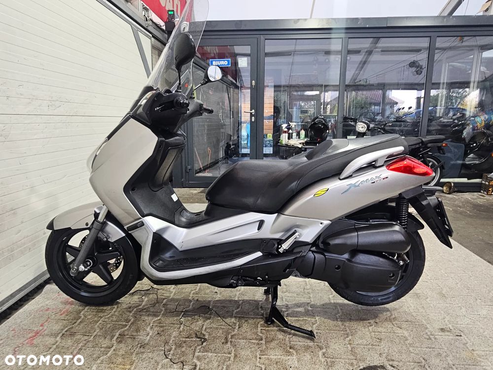 Yamaha X-max - 25