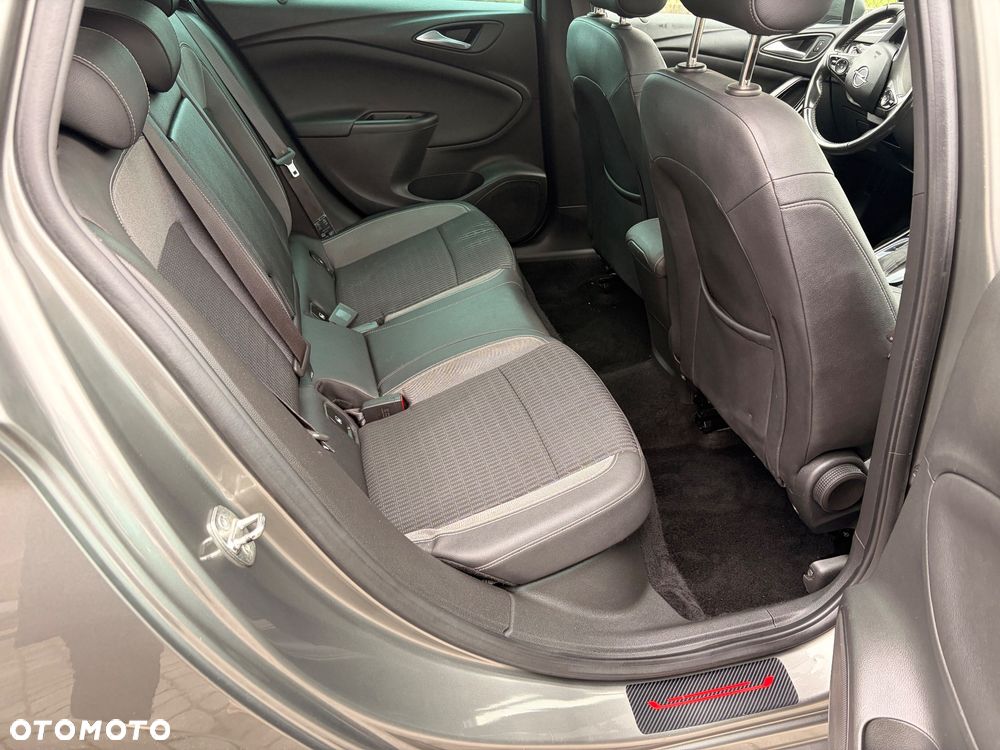 Opel Astra 1.5 D Start/Stop Automatik Design&Tech - 6