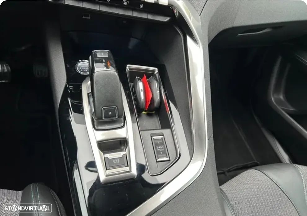 Peugeot 3008 1.5 BlueHDi Allure Pack EAT8 - 16