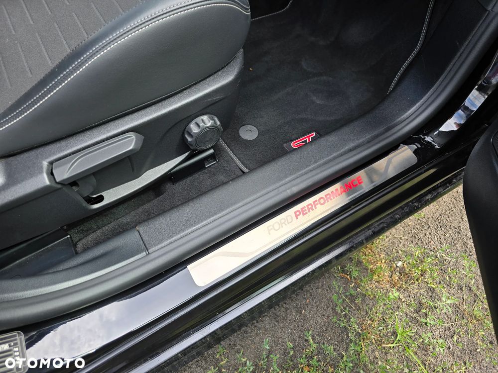 Ford Focus 2.3 EcoBoost S&S ST - 8