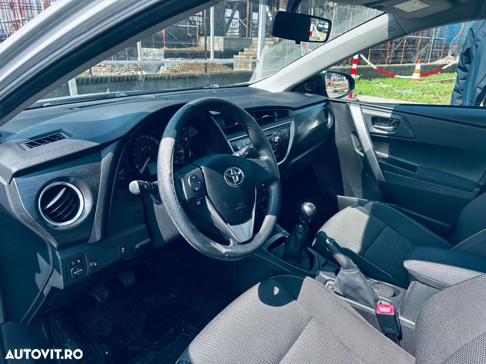 Toyota Auris 1.33 Dual VVT-i Terra - 6