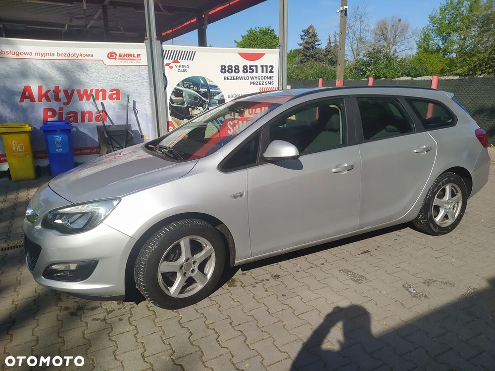 Opel Astra 1.4 Turbo - 4
