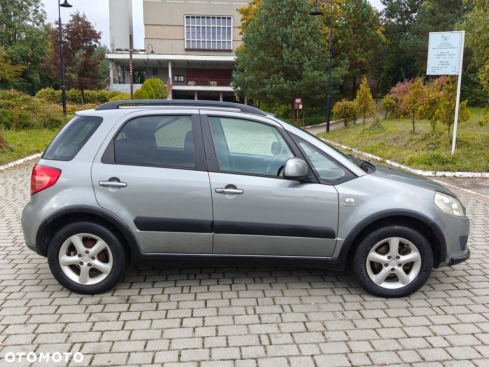 Suzuki SX4 1.9 DDiS DPF 4x2 Comfort - 2