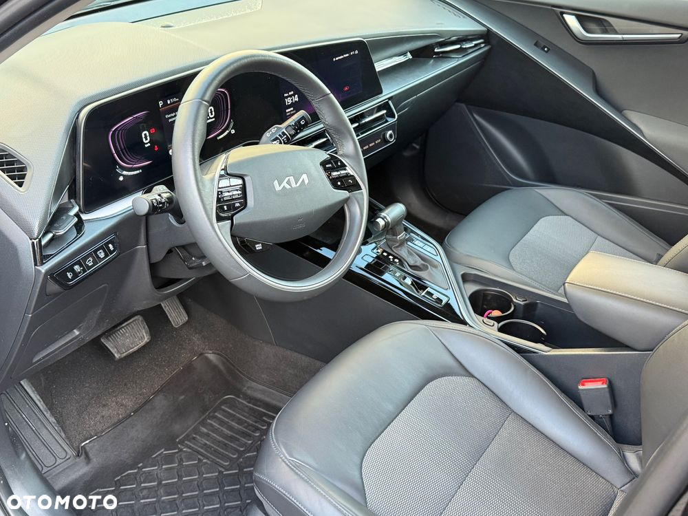 Kia Niro 1.6 GDI Hybrid M - 21