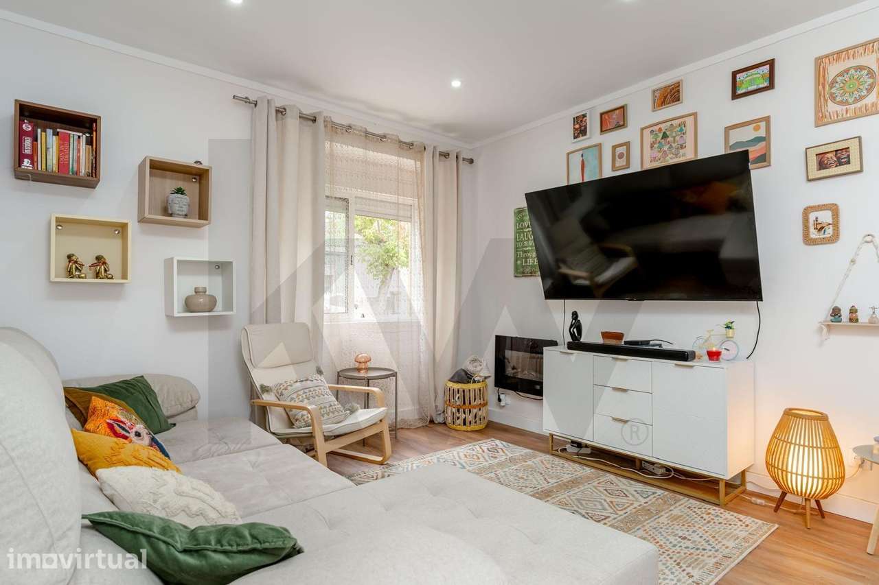 Apartamento T2 Renovado com Logradouro, Moita - Grande imagem: 3/31
