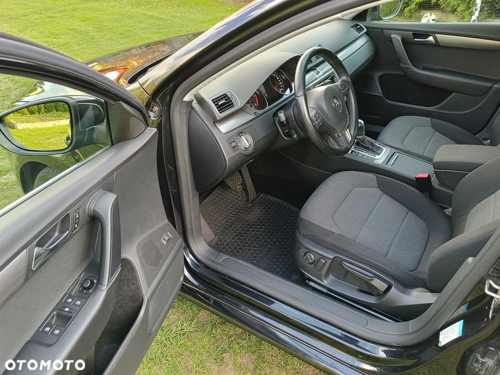 Volkswagen Passat 2.0 TDI DSG BlueMotion Technology Comfortline - 10
