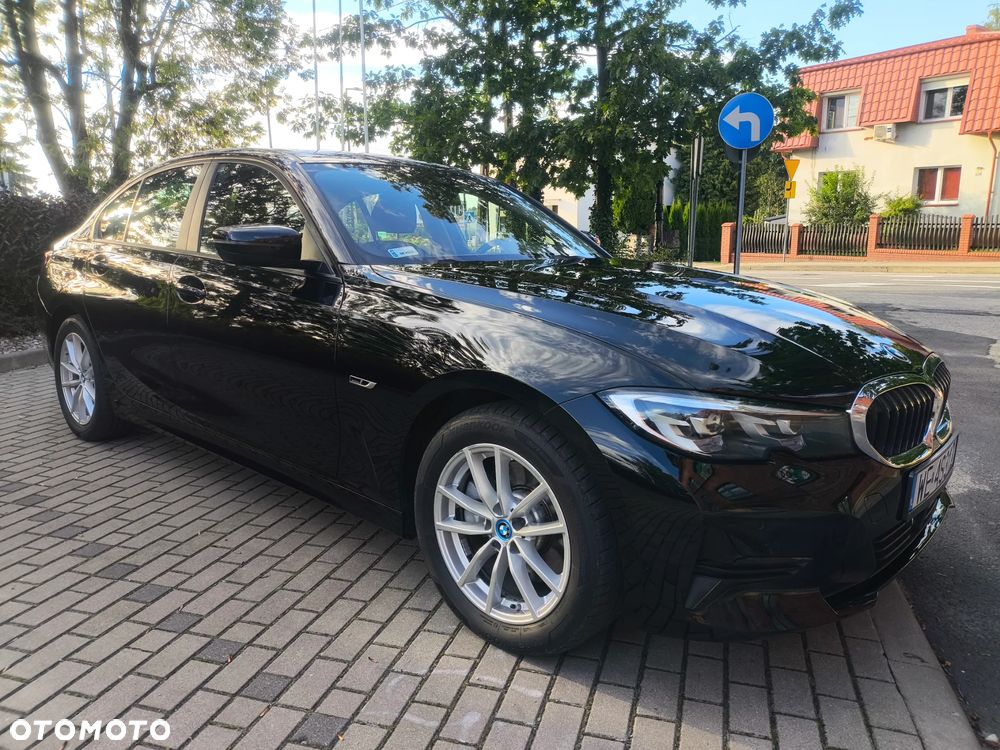 BMW Seria 3 320e - 12