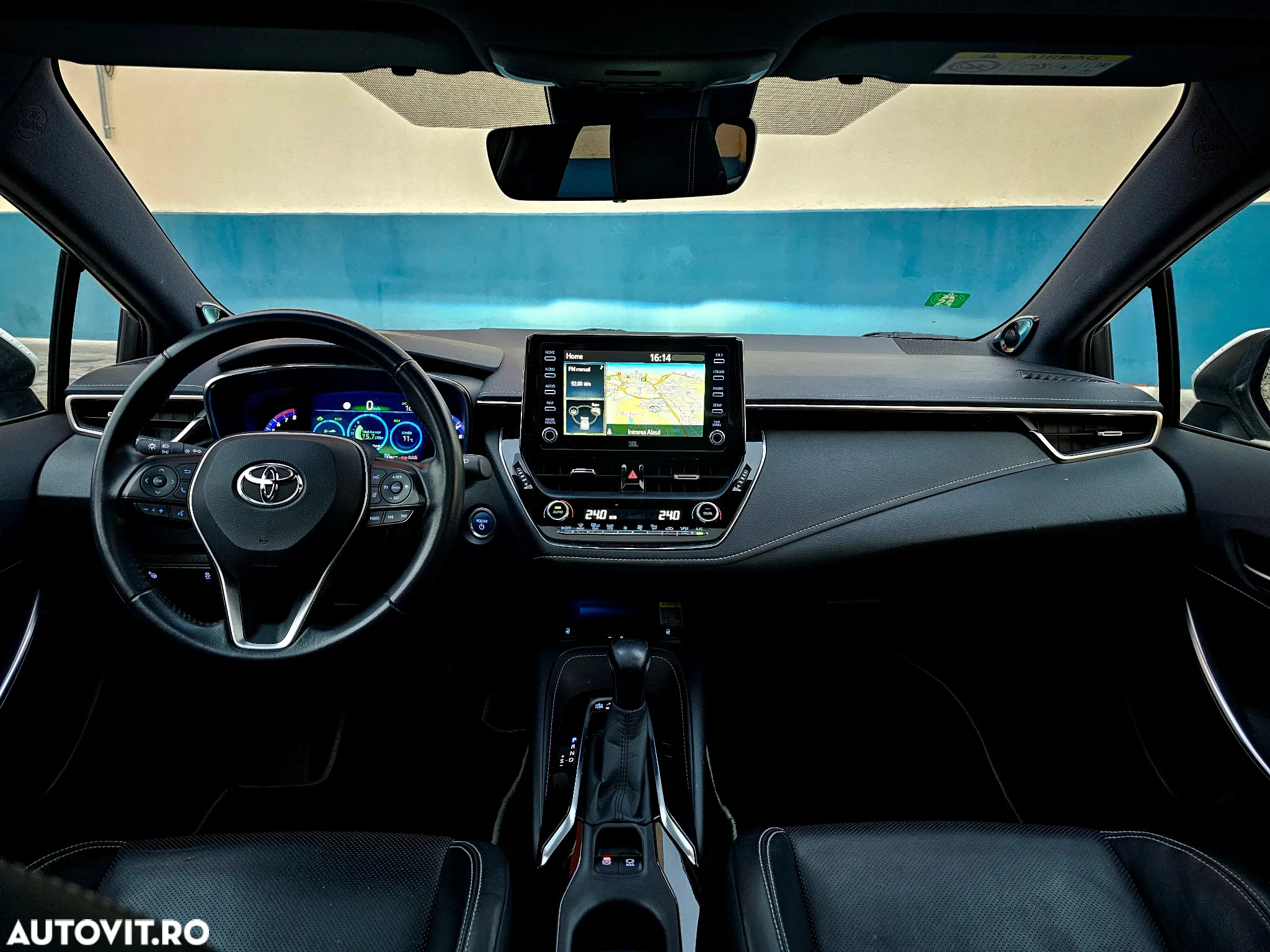 Toyota Corolla 2.0 HSD Exclusive Plus GR Sport Bi-Tone - 15