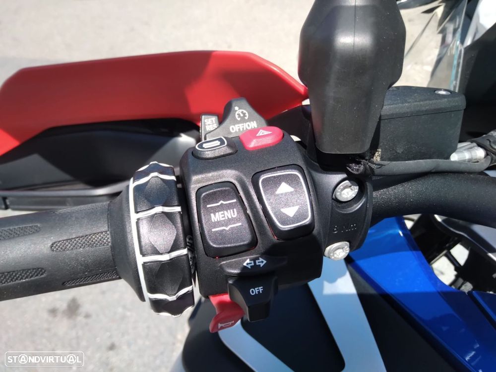 BMW R 1300 GS Adventure Trophy - 6