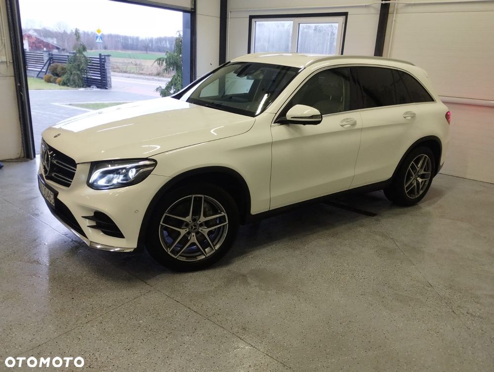 Mercedes-Benz GLC - 23