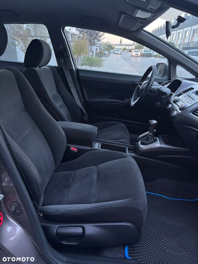 Honda Civic 1.8 Comfort - 17
