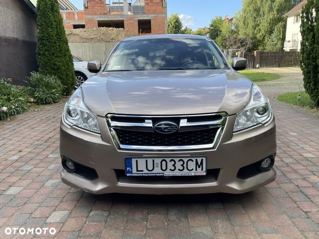 Subaru Legacy - 1