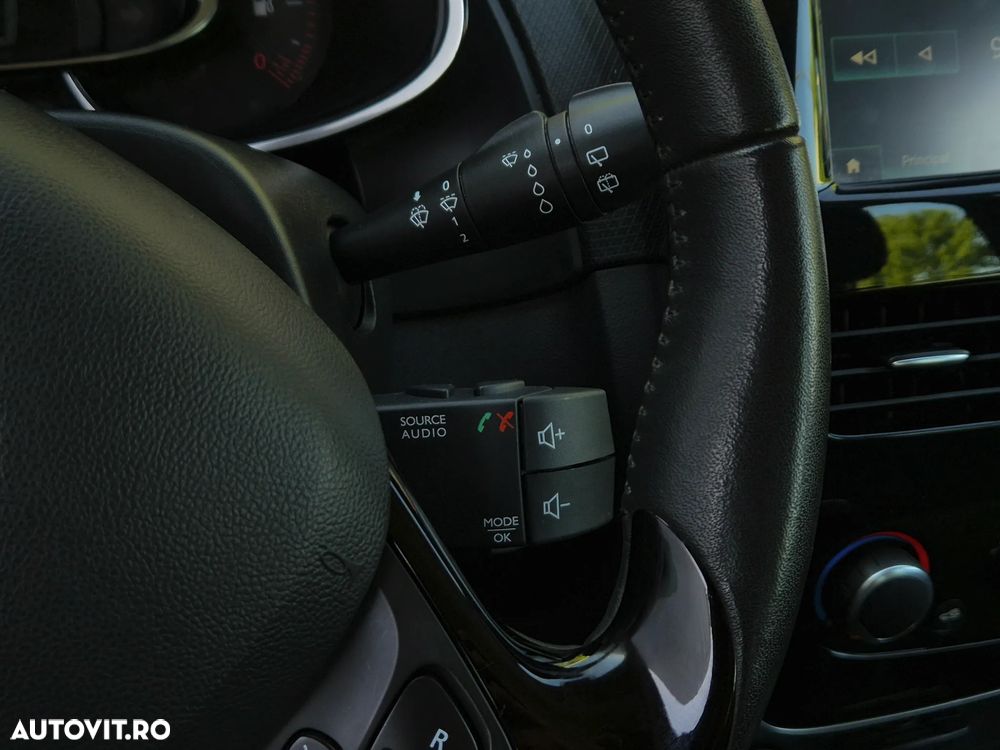Renault Clio TCe 90 Limited - 20