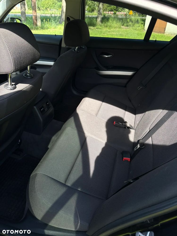 BMW Seria 3 320d - 34