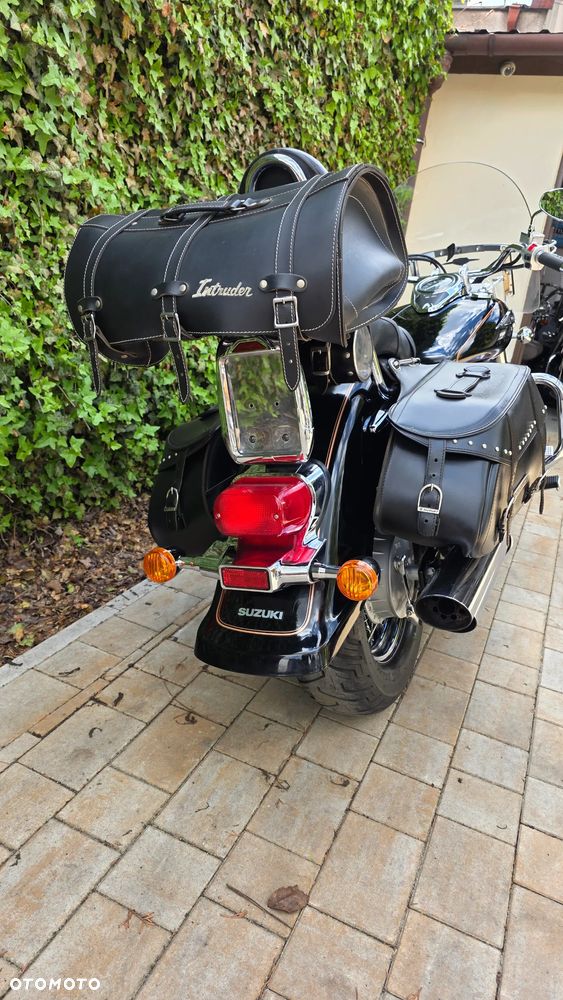 Suzuki Intruder - 29