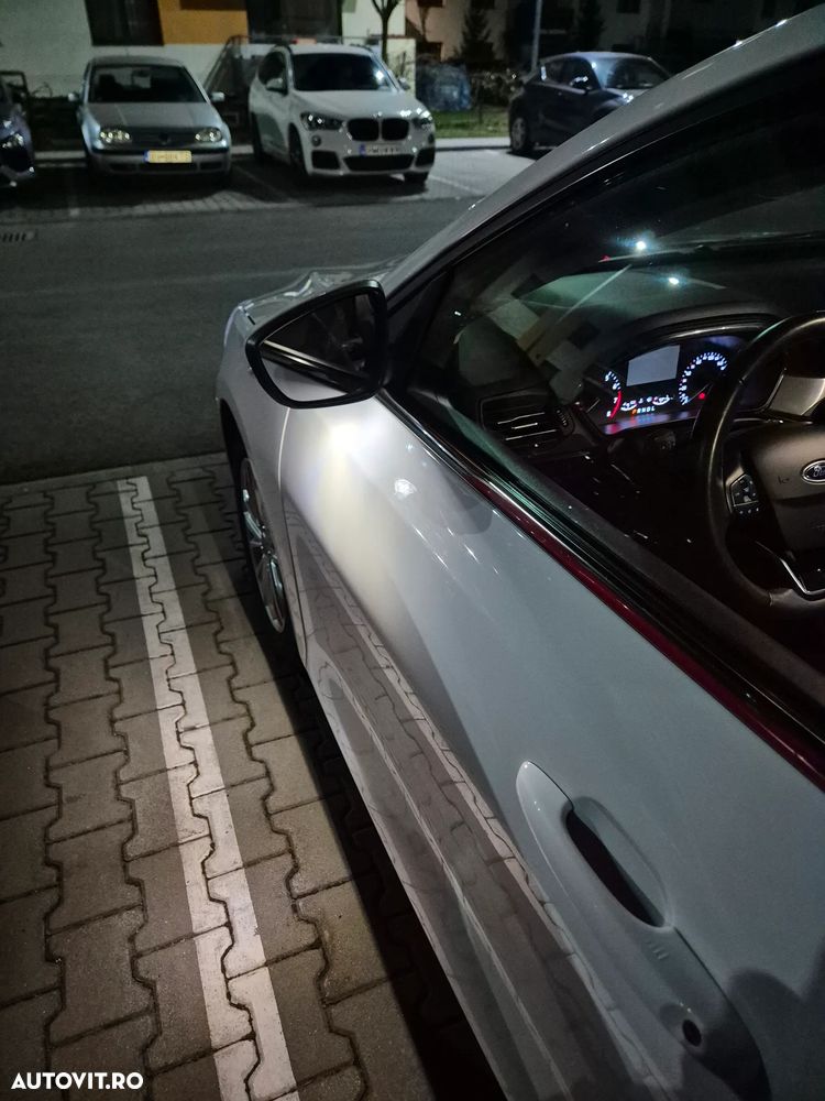 Ford Focus 1.0 EcoBoost Titanium - 5