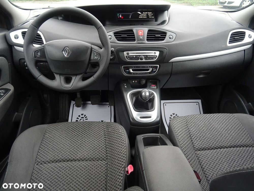 Renault Scenic - 12