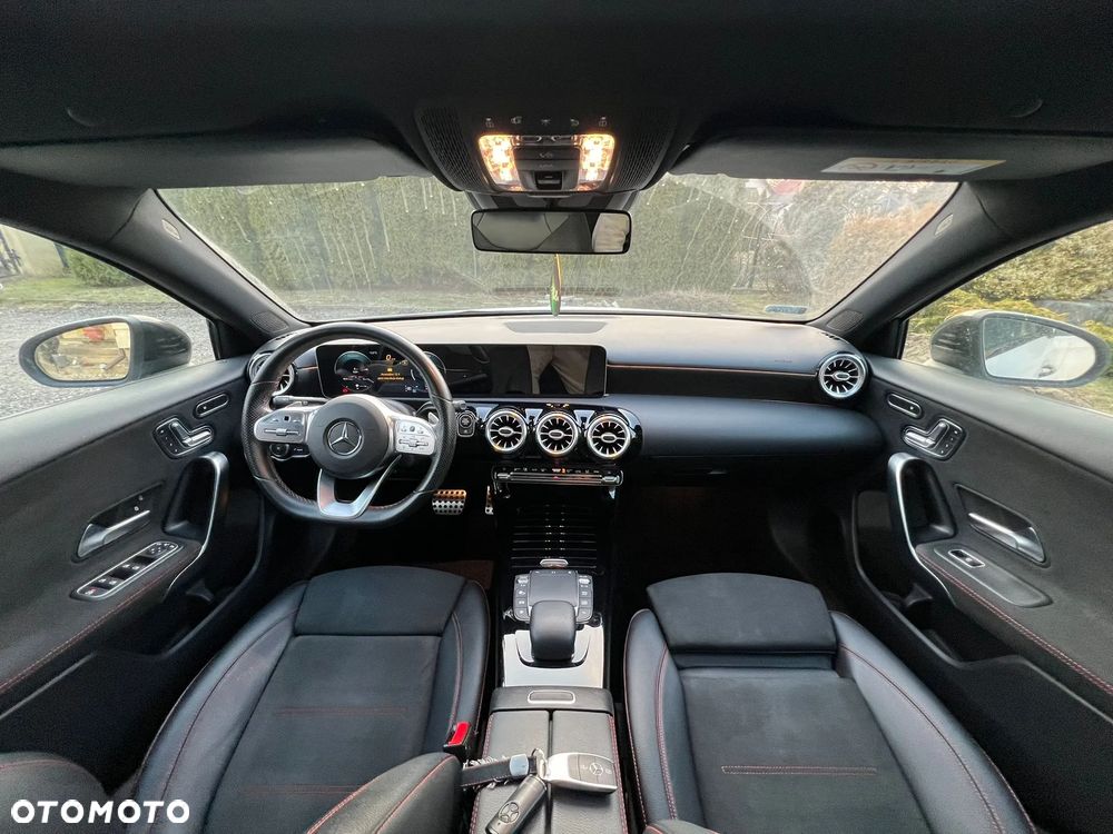 Mercedes-Benz Klasa A 200 AMG Line 7G-DCT - 9