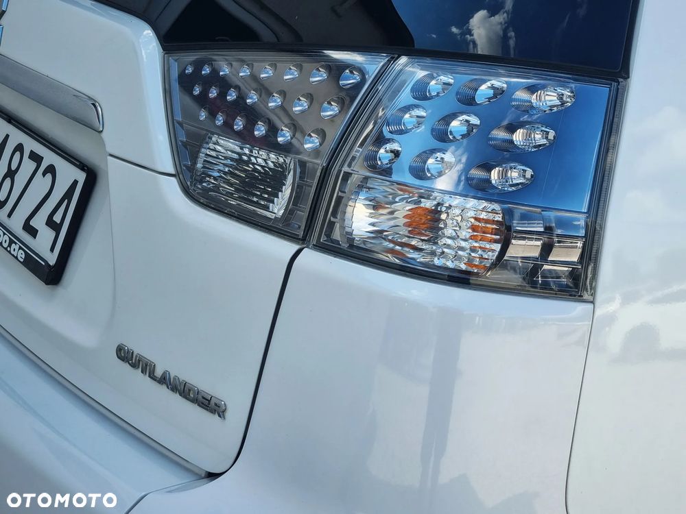 Mitsubishi Outlander 2.0 2WD Edition - 32