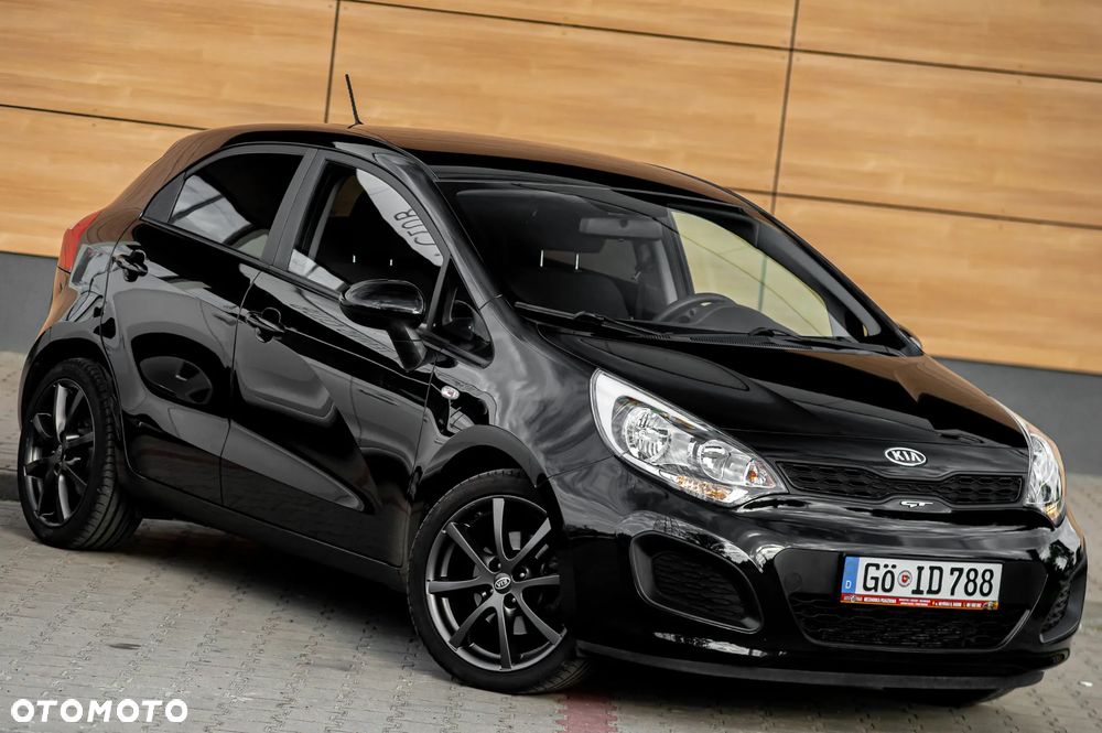 Kia Rio 1.2 Dream Team Edition - 11