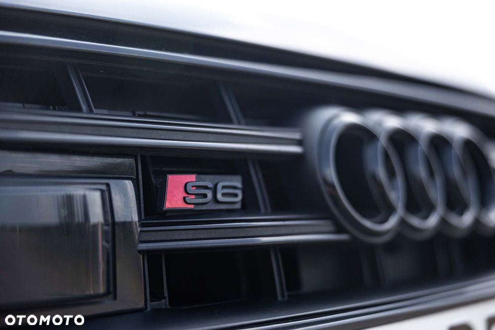 Audi A6 Avant 40 TDI quattro S tronic S line - 39