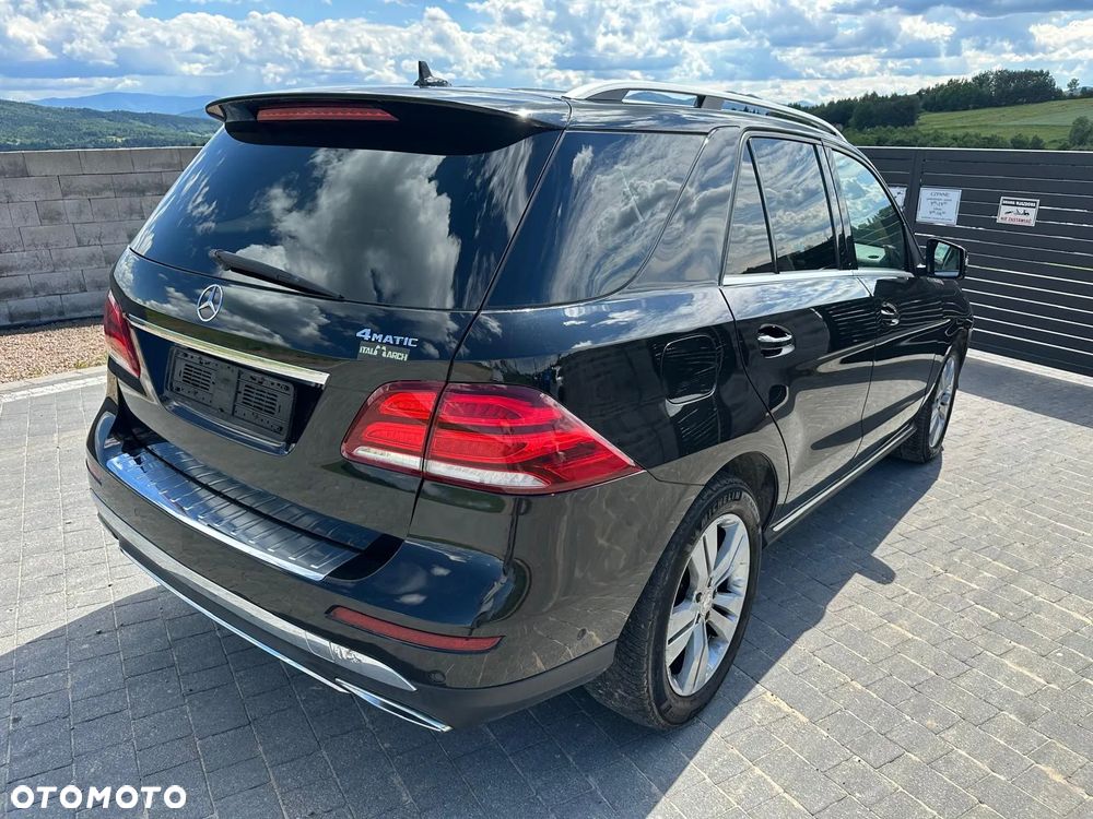 Mercedes-Benz GLE 350 d 4-Matic - 4