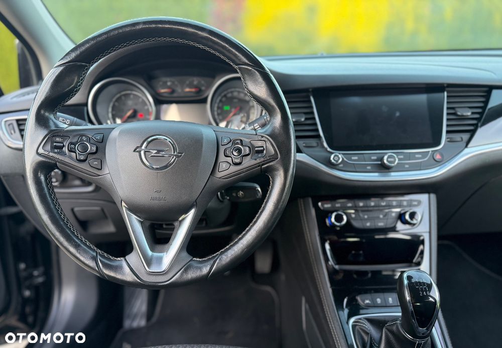 Opel Astra - 38