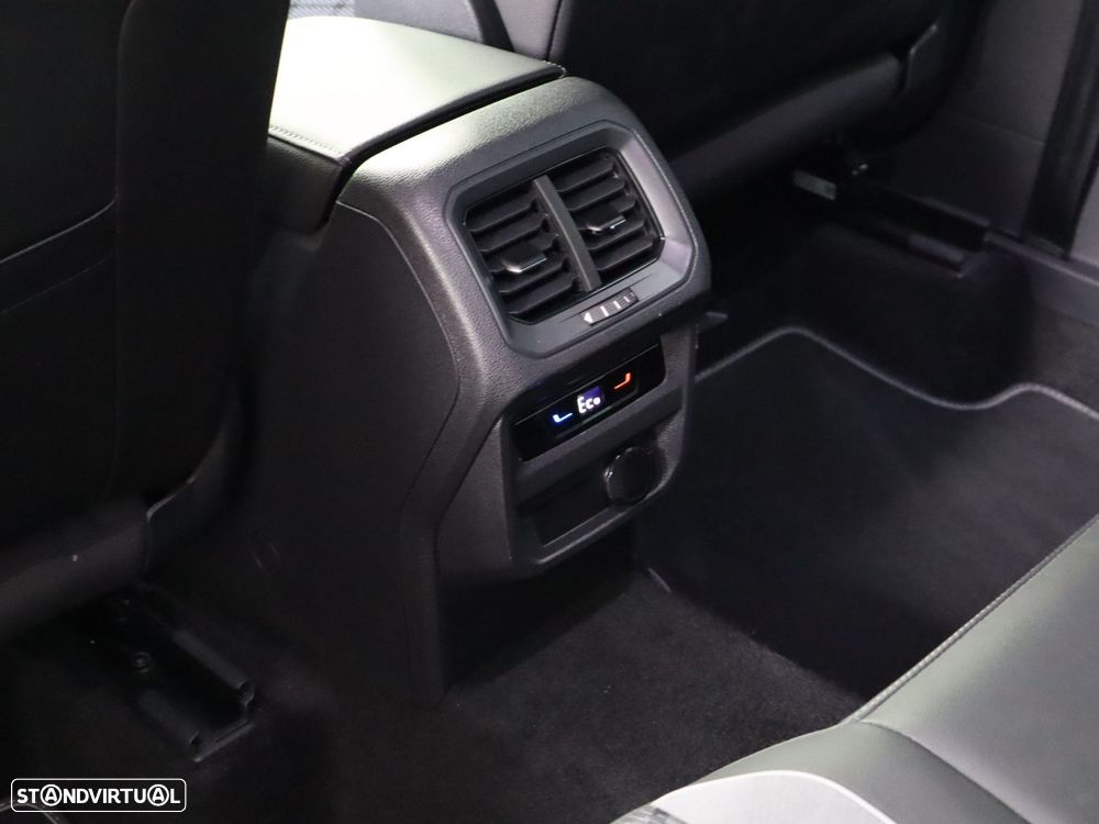 VW Tiguan 1.4 TSI eHybrid R-Line DSG - 11