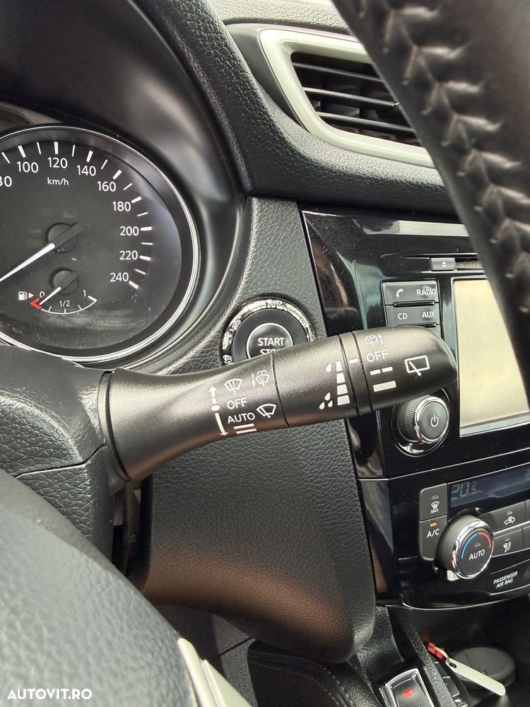 Nissan Qashqai 1.5 DCI N-Connecta - 22
