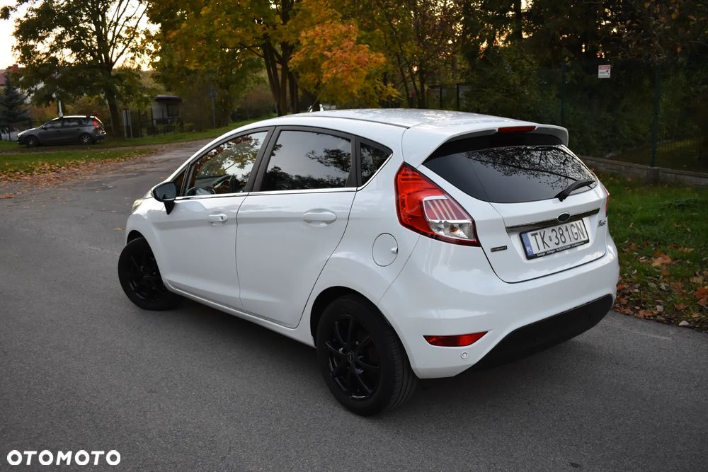 Ford Fiesta 1.0 EcoBoost STart-Stop Titanium - 17