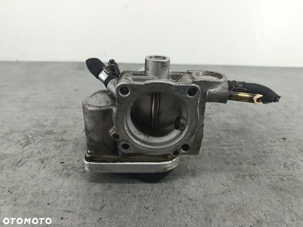 PRZEPUSTNICA VW PASSAT B5 FL 06B133062P 1.6 8V - 5