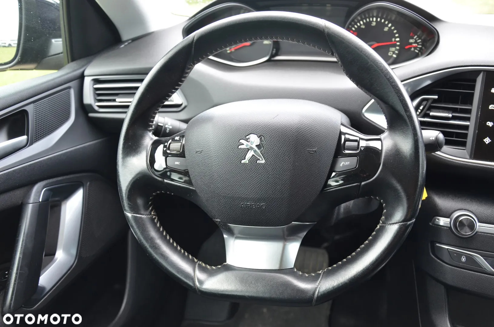 Peugeot 308 BlueHDi FAP 120 EAT6 Stop & Start Active - 20