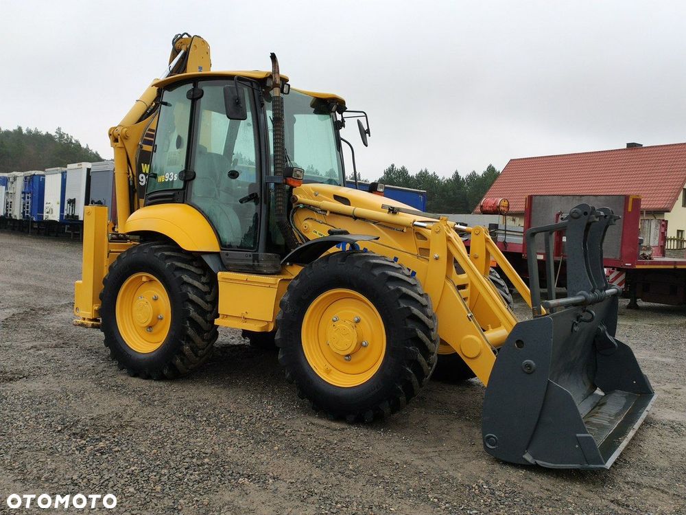 Komatsu WB 93S-5E0 Bez Luzów Zadbana Sprawna Super Stan !!! - 10