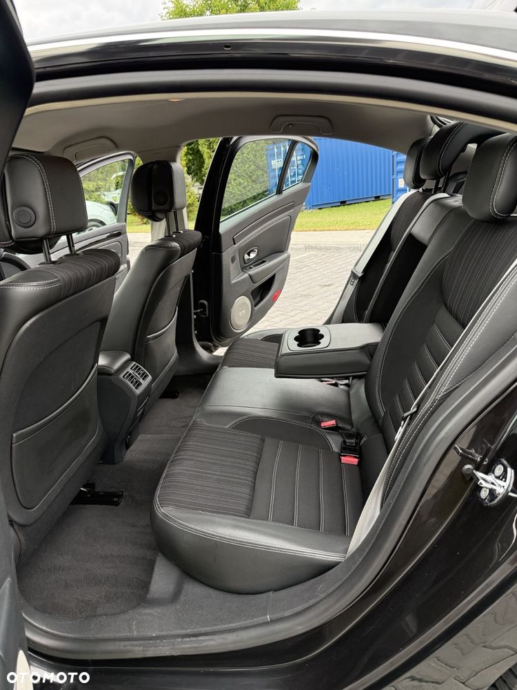 Renault Laguna dCi 110 FAP EDC Bose Edition - 9
