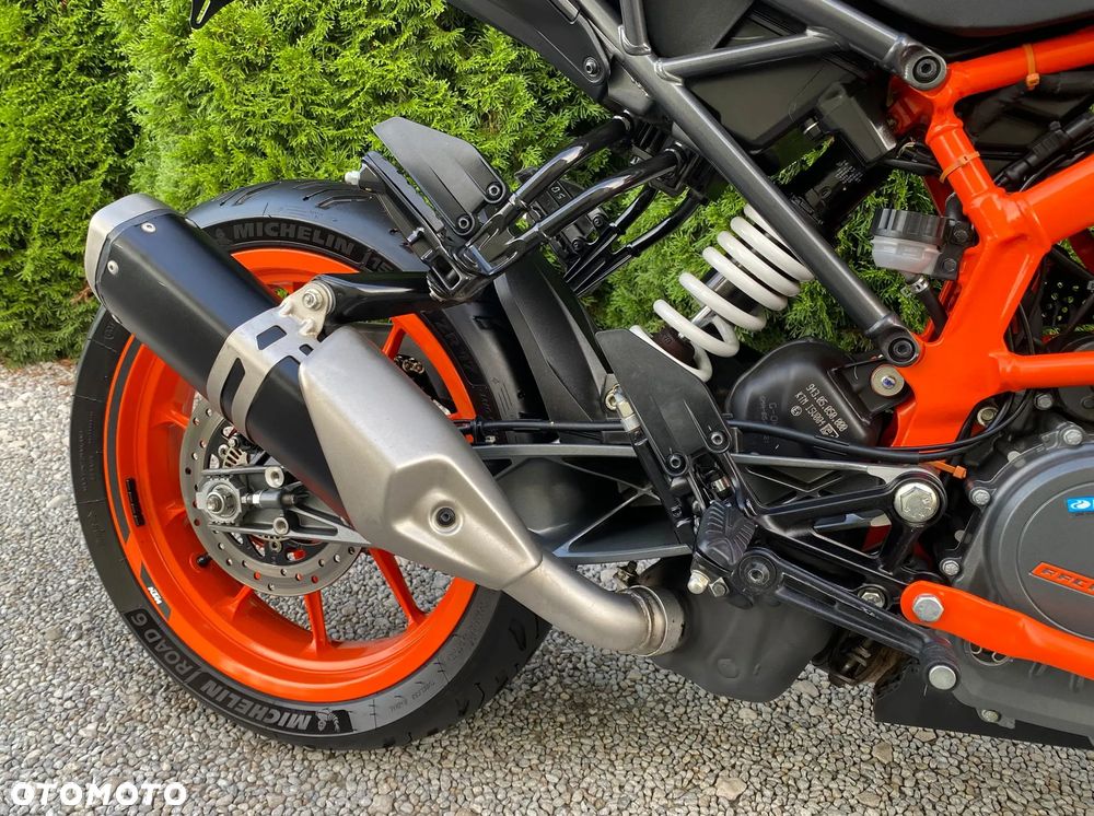 KTM Duke 125 - 22