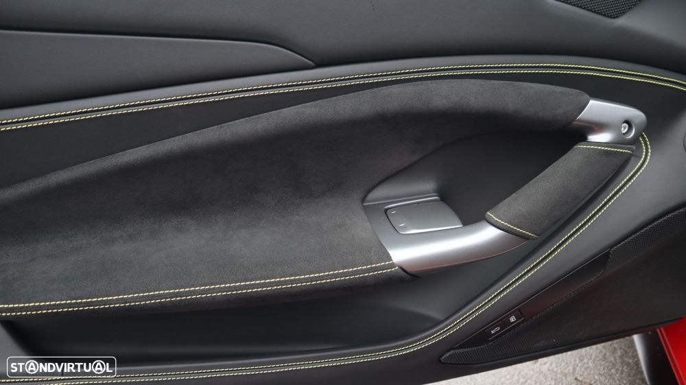 Ferrari F8 Tributo - 20