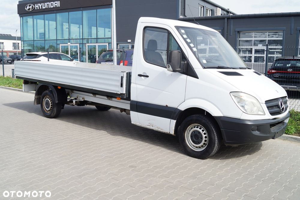 Mercedes-Benz Sprinter - 2